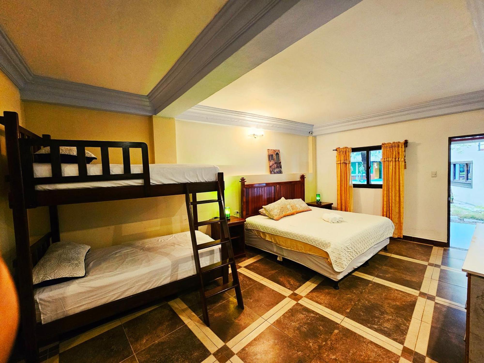 Las Luciernagas Hotel Flores Cameră foto