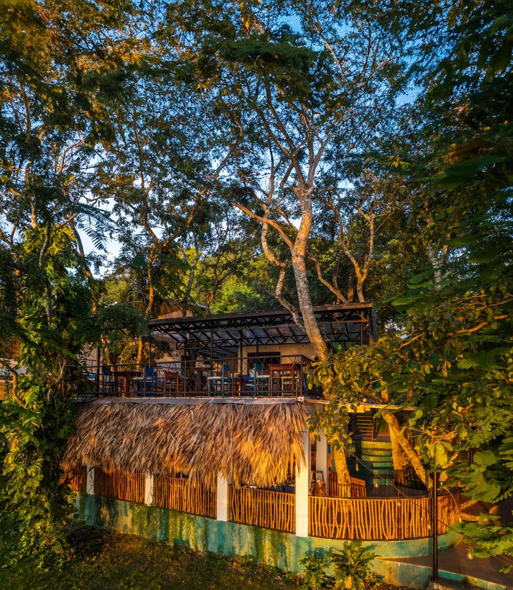Las Luciernagas Hotel Flores Exterior foto